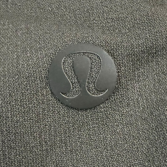 Lululemon Reveal Crop Dark Olive Green Mesh Panels Stretchy Leggings XS - Picture 8 of 13